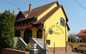 Aranyoroszlán Vendégház